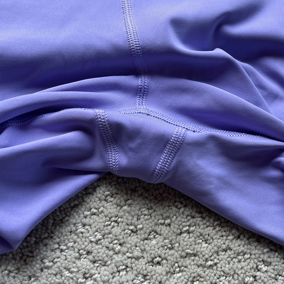 Athleta Ultimate Stash 7/8 tight Purple Leggings women’s small yoga pockets NWOT - Picture 4 of 9